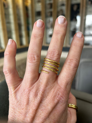 18k coil ring