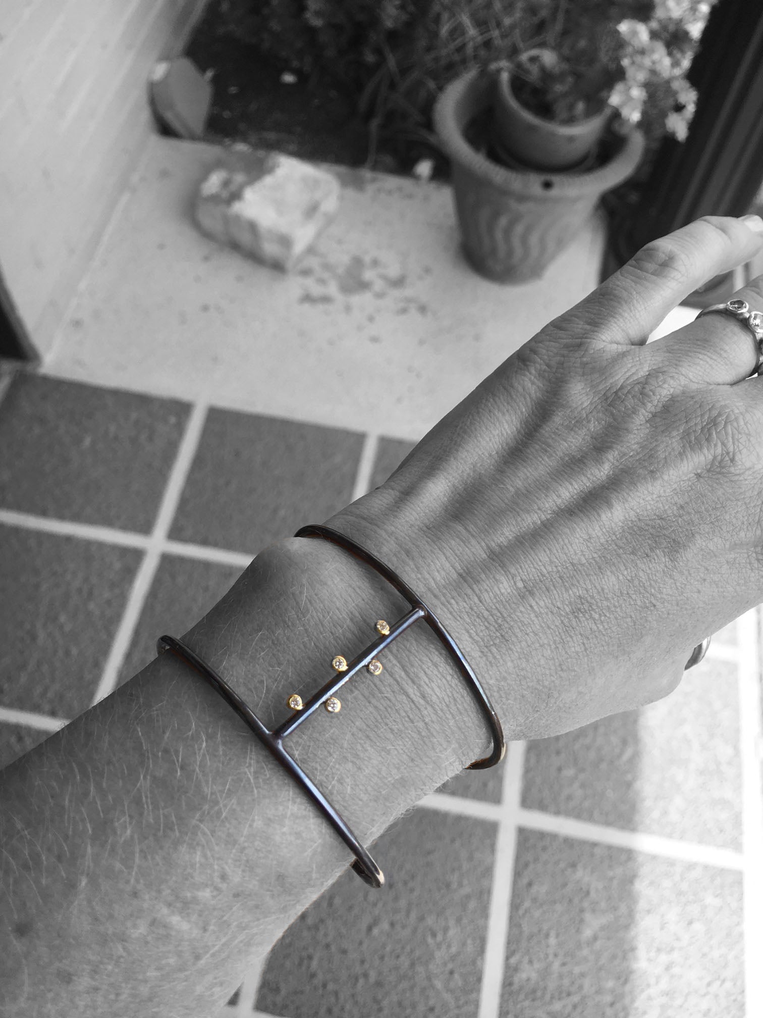 oxidized hollow cuff with diamonds